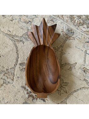 Modern Wooden Pineapple Shaped Bowl Trinket Dish Catchall Serving Tray Decor